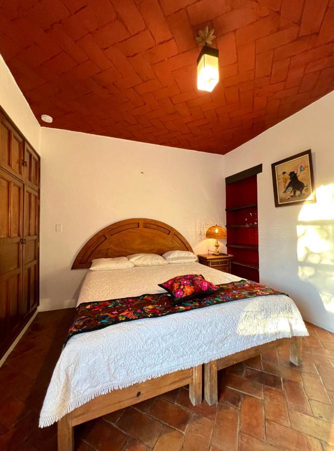 Bed & Breakfast Antiguo Meson