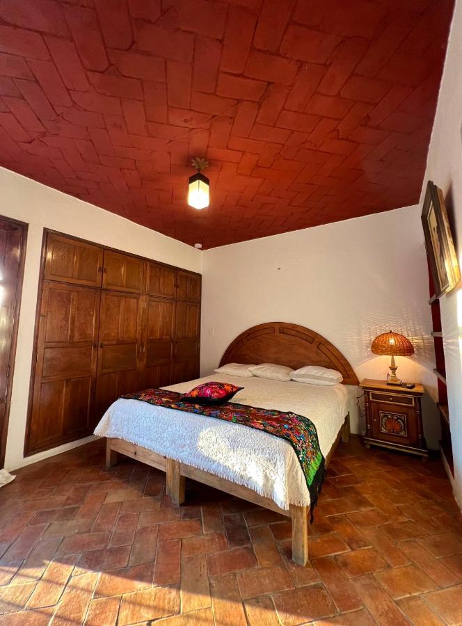 Bed & Breakfast Antiguo Meson *
