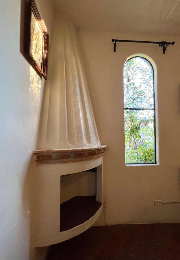 Antiguo Meson Bed & Breakfast *